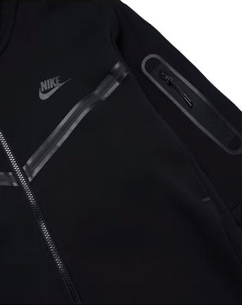 Set Nike Tech